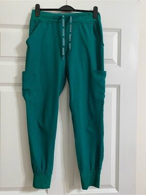 MedCouture Green Scrub Pants